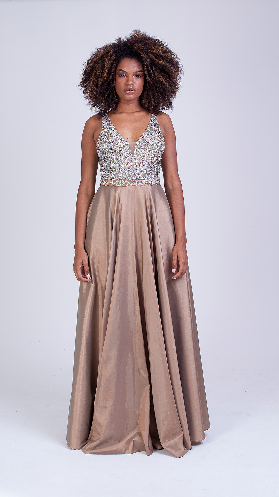 VESTIDO LONGO SAIA TAFETÁ COM PEDRAS NO BUSTO