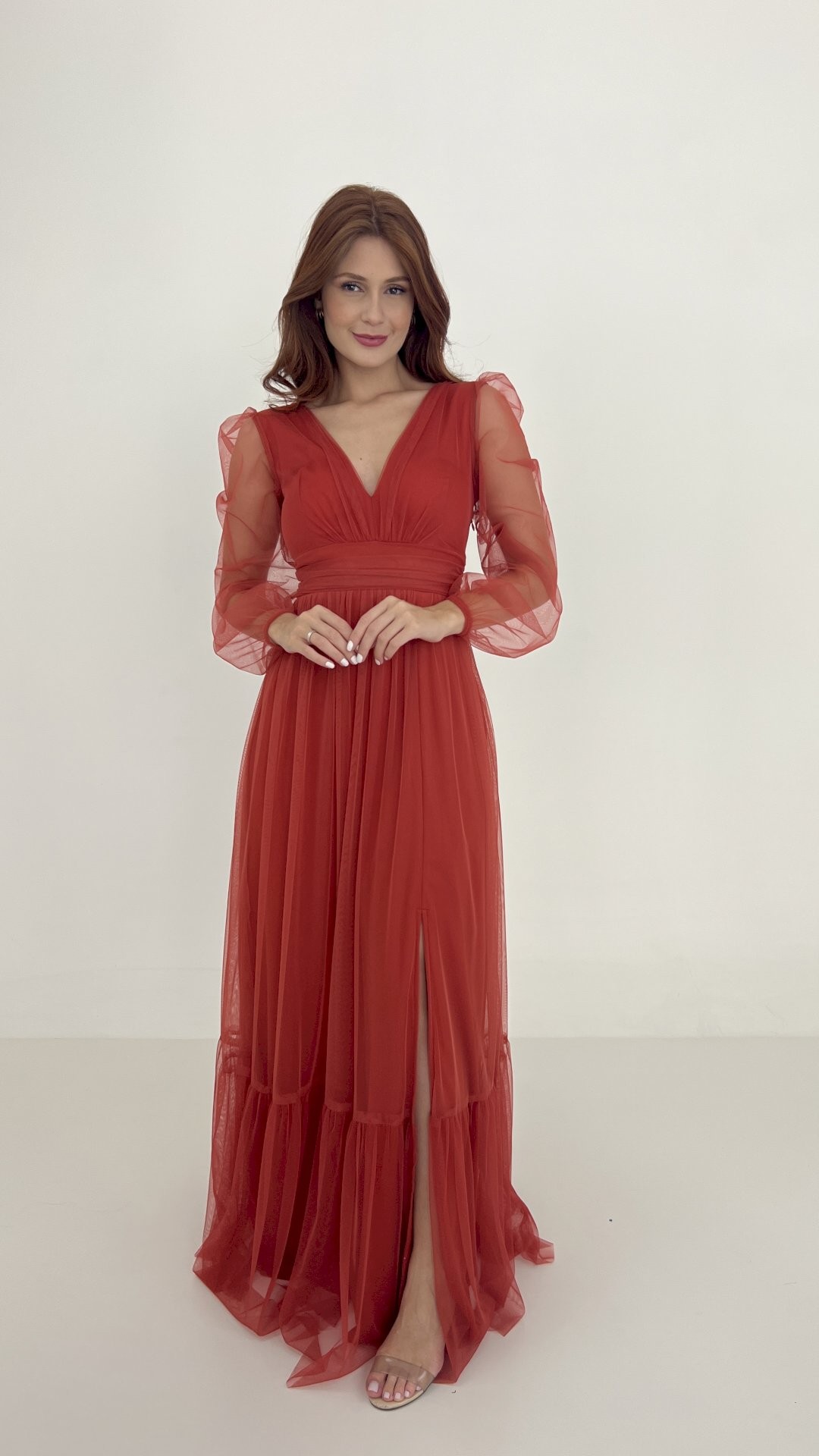 VESTIDO LONGO MANGA TULE