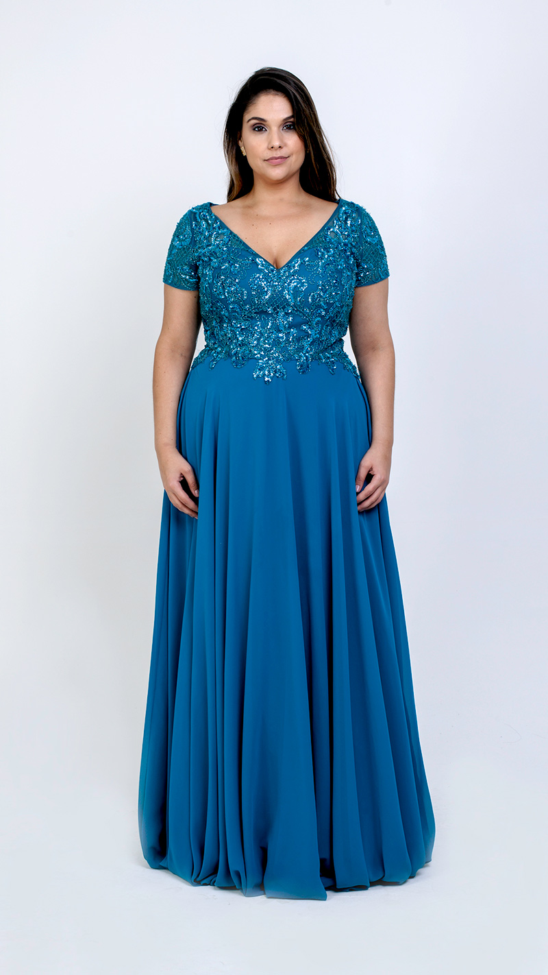 VESTIDO LONGO DE MANGA COM PEDRARIA NO BUSTO