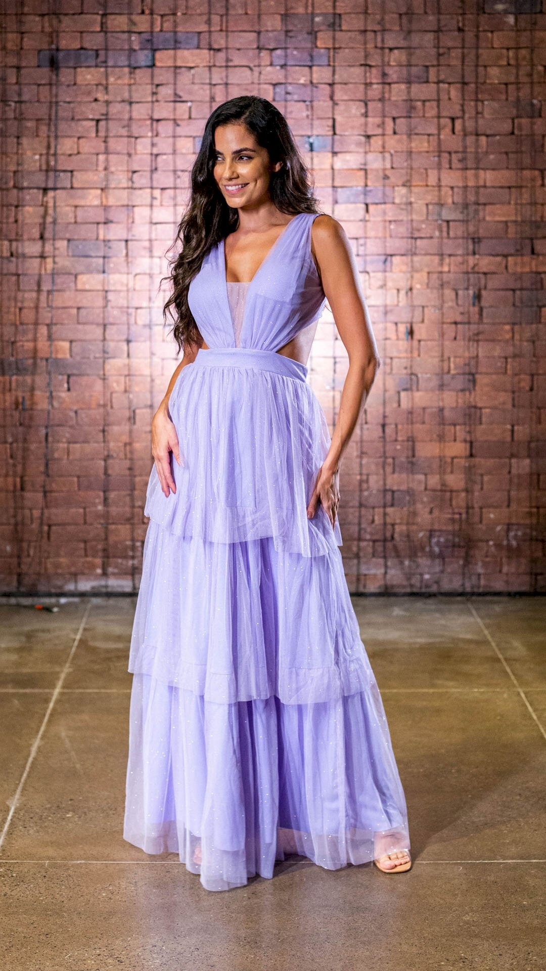VESTIDO LONGO LUREX COM BABADOS E COSTAS ABERTAS